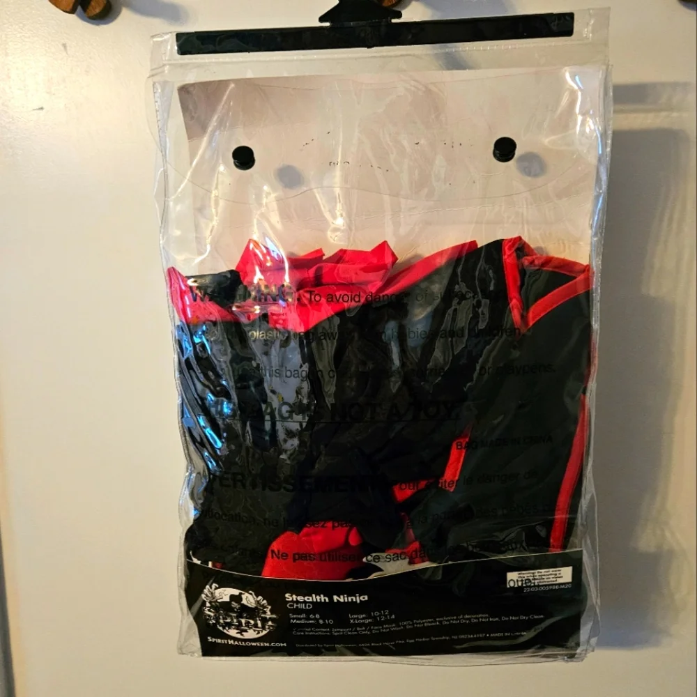 Spirit‎ Halloween~Stealth Ninja Costume~Size Small 6/8~Black Red - Picture 2 of 6